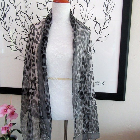 Black & white sheer leopard print scarf shawl 64" x 21" - perfect! - Picture 3 of 4